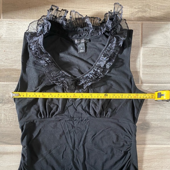 White House Black Market Blouse - Picture 3 of 3